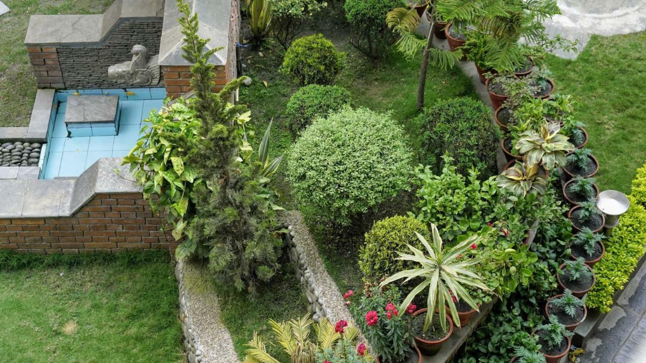 Kathmandu Garden Home Extérieur photo